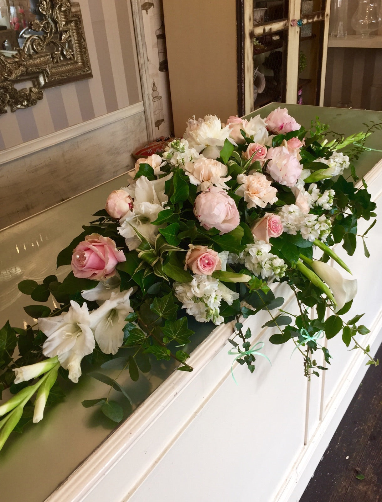 123.Top table