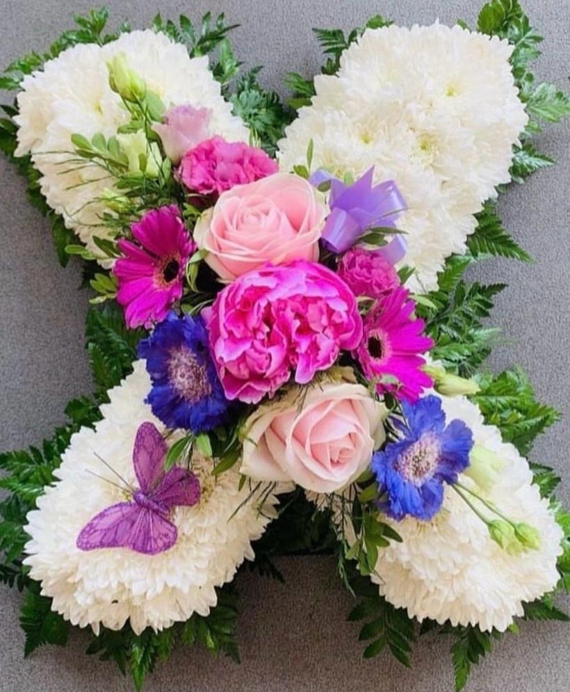 222 Chrysanthemum based Kiss