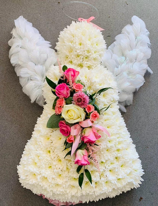 27 Angel with feathered wings