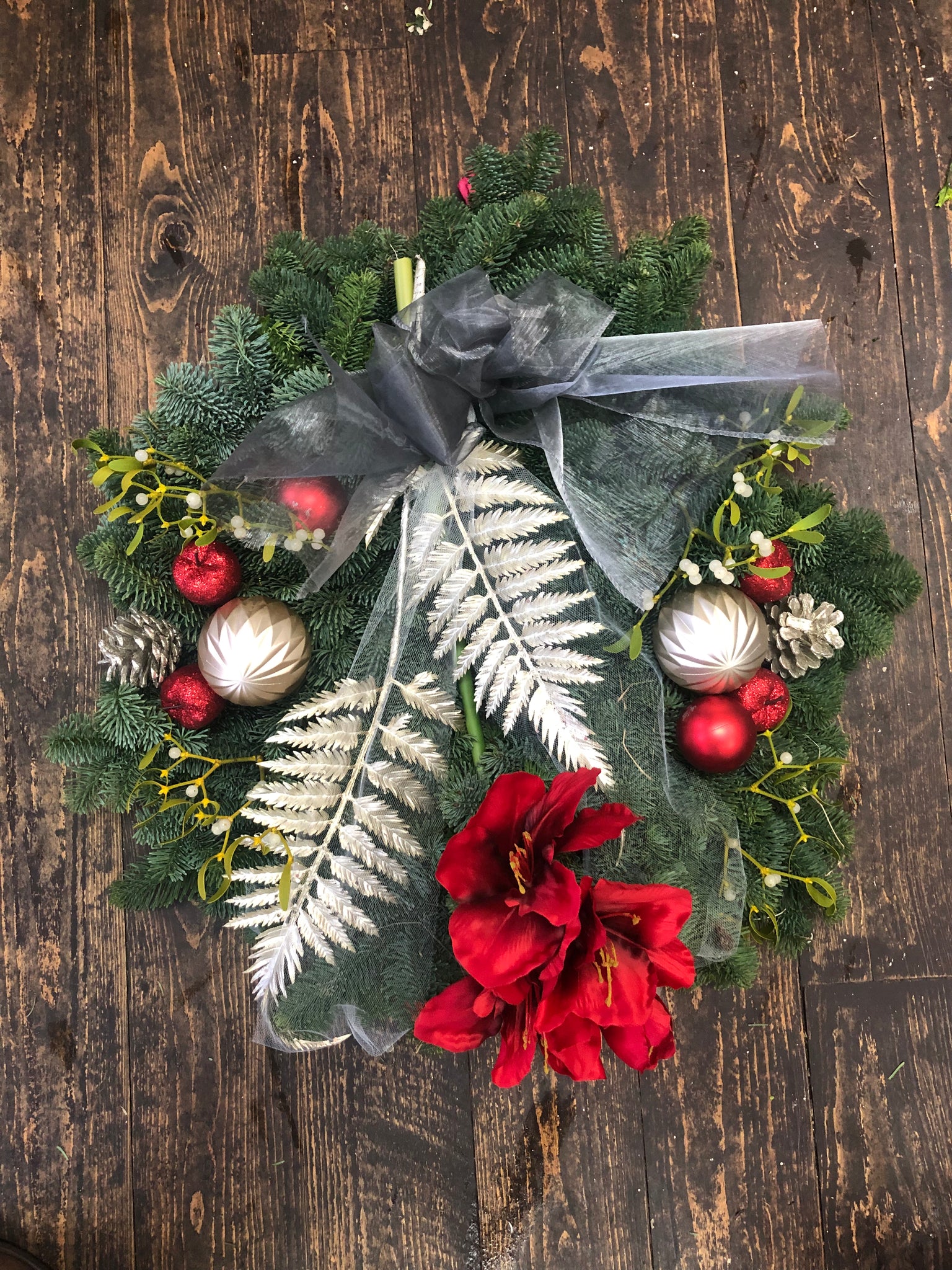 23. Christmas door wreath